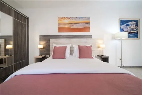 غرفة سوبيريور بسرير مزدوج، BOUTIQUE HOTEL MOMENTUM by Aycon 2/4