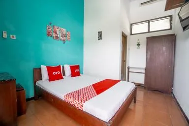 Indonesia Deluxe Double، Hotel O Central Madiun Near Stasiun Kota Madiun 1/1