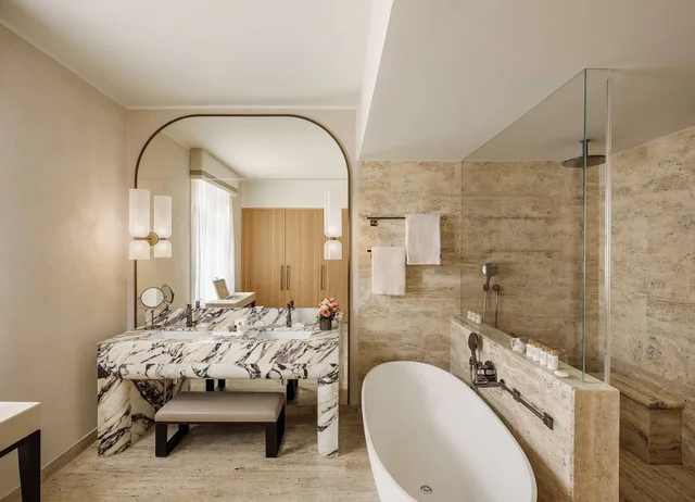 Park, Queen Bed، Park Hyatt Milano Hotel 6/8