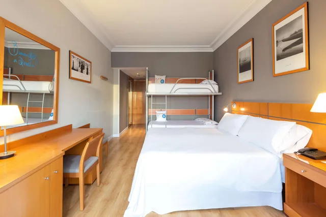 Connecting, Hotel San Sebastian Orly, Affiliated by Melia 1/10