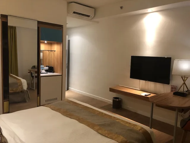 غرفة سوبيريور بسرير كوين، Ferra Hotel And Garden Suites 4/7