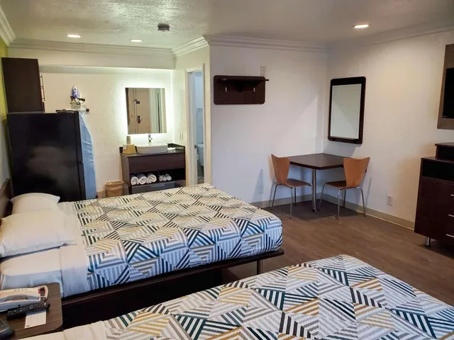 Room, Quadruple, Accessible, Studio6 National City, CA - Naval Base San Diego 4/7