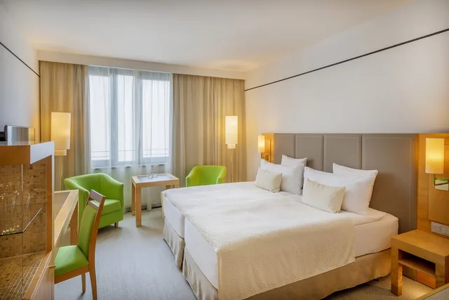 Melia, Twin Beds، Melia Berlin 3/7