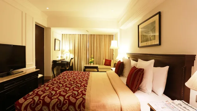 Executive, Suite, The Ashok 3/8