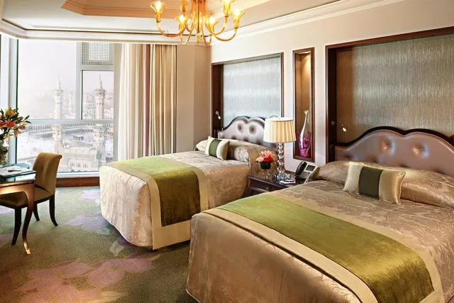 2 Bedrooms, Royal, Suite, Partial Kaaba View، فندق قصر مكة رافلز(Raffles Makkah Palace) 7/8