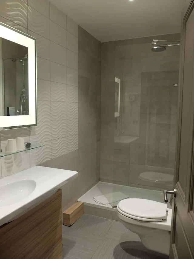 Adjoining, 2 Double Beds، Campanile Annecy Centre - Gare 5/5