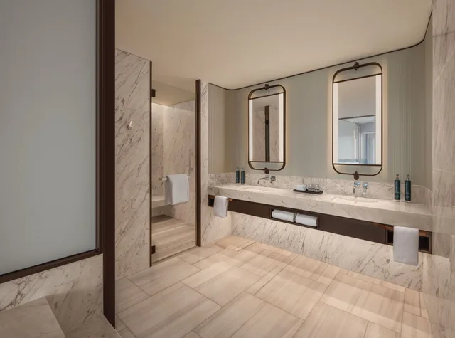 جناح بإطلالة على النهر، Hilton Saigon 3/3