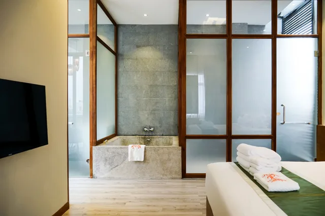 جناح جونيور بسرير مزدوج بمنطقة جلوس، G Mekong Hotel 7/7