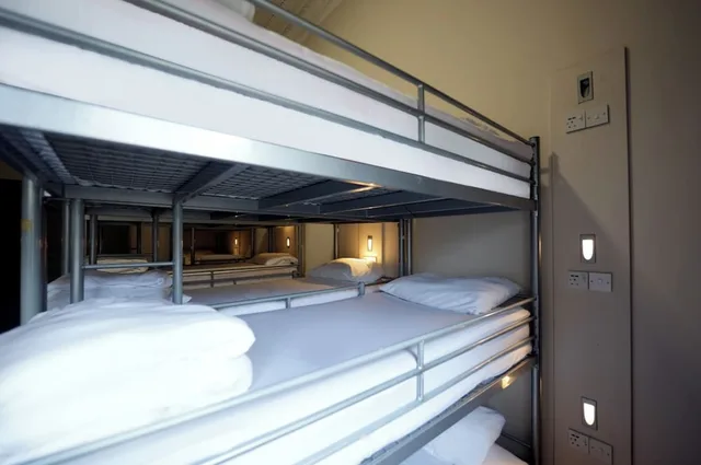 Mixed Dorm, Standard, 18 Beds, Shared Bathroom، The West End Hotel 1/7