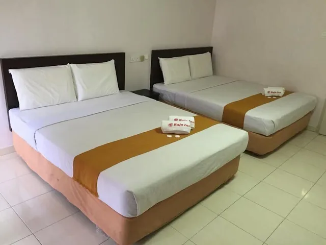 جناح جونيور بسريرين كوين، Raja Inn Hotel 1/3