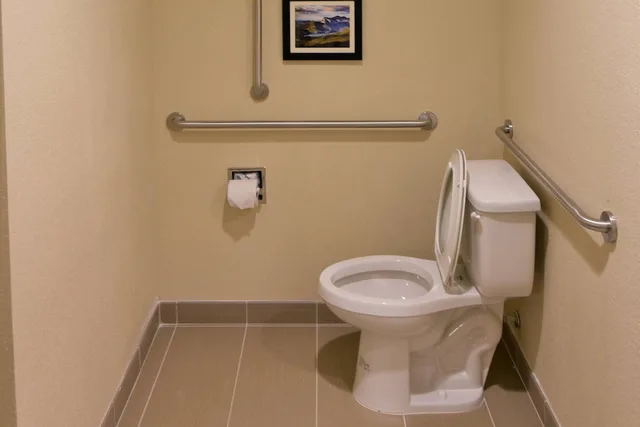 جناح بسريرين كوين لذوي الإعاقة، Comfort Inn & Suites Rock Hill Northeast 7/10