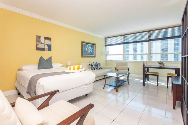 City, Quadruple, Double Bed, Sofa، Girasole Apartments 1/10