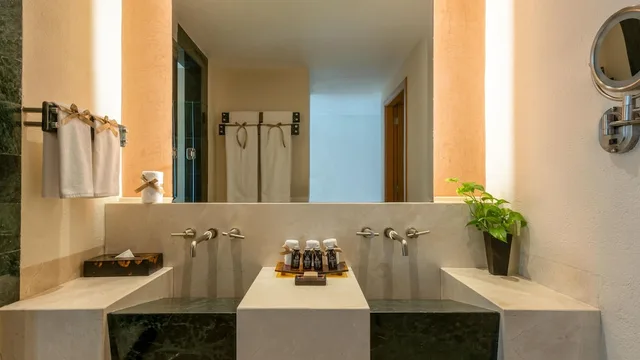 Premier, 2 Queen Beds, Ocean Front, Grand Park Royal Cancun All Inclusive 5/5