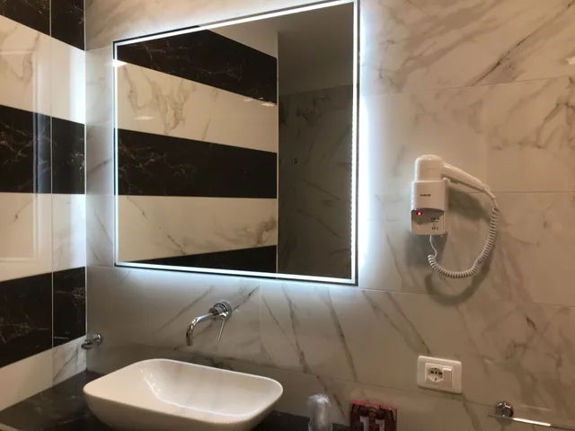 جناح جونيور بسرير كوين، Art Resort Galleria Umberto. 6/7