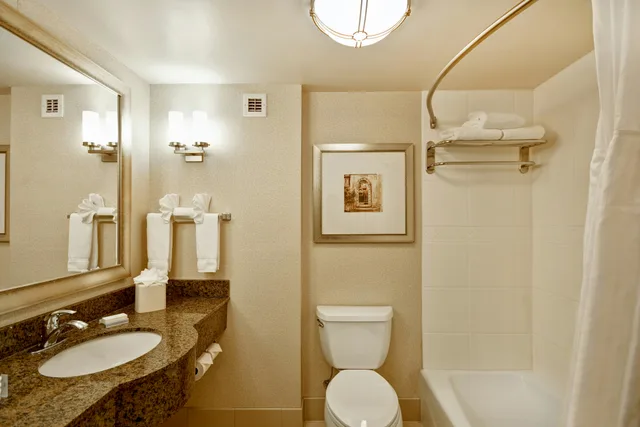 غرفة بسرير كينج، Hilton Garden Inn Ridgefield Park 3/4