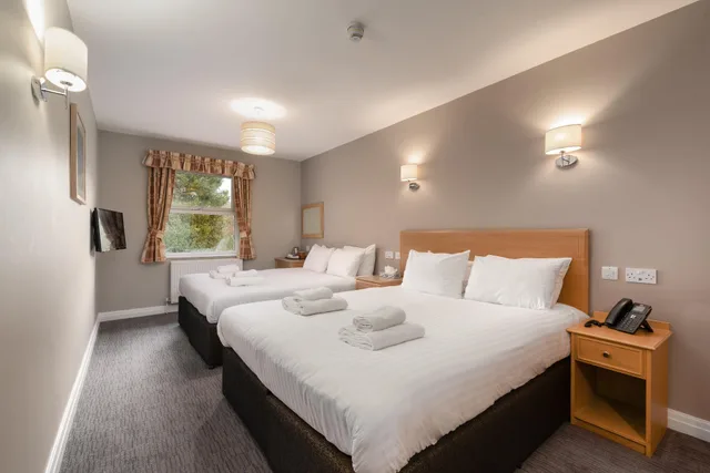 غرفة بسريرين مزدوجين، Windermere Manor 2/2