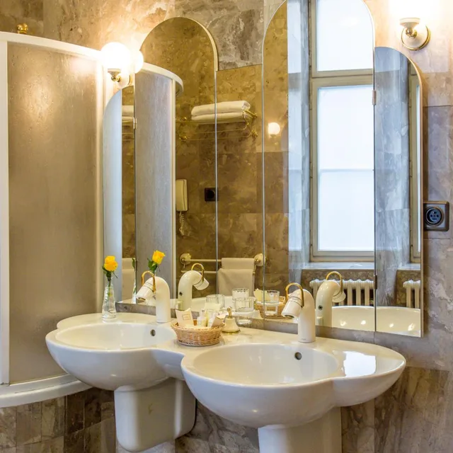 Deluxe, Double Bed, Castle View, Sofa، Hotel Dvorak 9/10