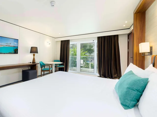 غرفة بسرير كينج بإطلالة على الحديقة، Sonesta Maho Beach Resort And Casino And Spa 4/10