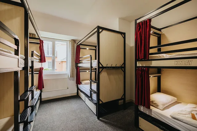 سكن مشترك بستة أسرّة للنساء بحمام مشترك، Kinlay Hostel Galway 1/6