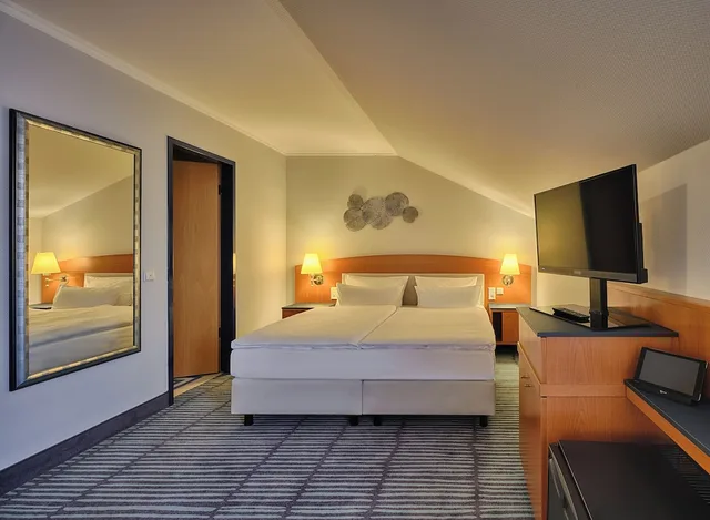 Superior, King Bed, Dorint Seehotel Binz-Therme Binz / Rugen 3/5
