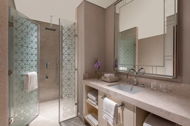 جناح ملكي بإطلالة على البحر بشرفة بـ3 غرف نوم، The St. Regis Marsa Arabia Island, The Pearl Qatar 9/10