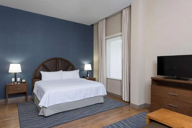 2 Bedrooms, Suite, 2 King Beds, City View, 2 Bathrooms، Homewood Suites by Hilton Grand Rapids Downtown 3/8