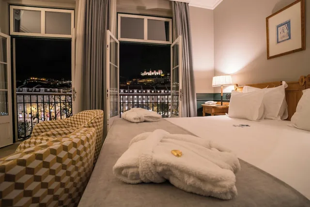 Rossio, Twin Beds, Castle View, Metropole Hotel Lisbon 4/7