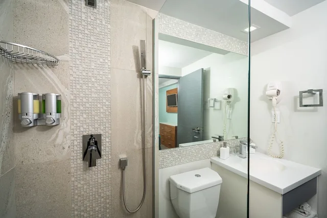 1 Bedroom, Suite, Double Bed, Ocean Front، South Gap Hotel 3/3