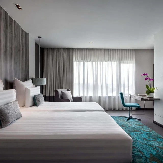 غرفة ديلوكس بسرير فردي بإطلالة على البحر، Pullman Miri Waterfront 3/8