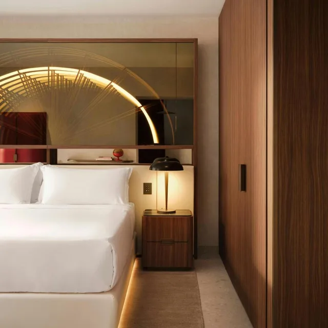 جناح جونيور ديلوكس بسرير كينج، W Florence 1/2