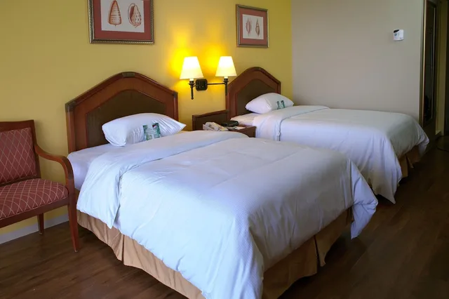 Room, Twin Beds, City View, Beach Tower، Guam Reef Olive Spa Resort 5/7