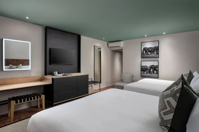 Deluxe, Family, 2 King Beds, Protea Hotel By Marriott Kruger Gate 9/10