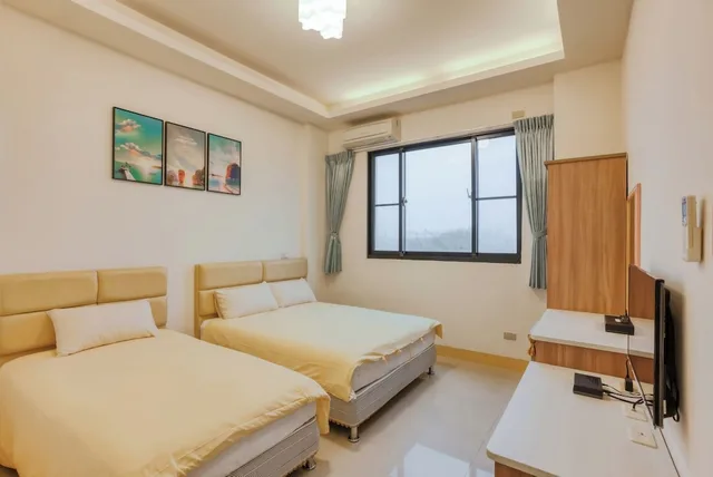 غرفة كومفورت ثلاثية بسرير كوين وسرير فردي، Casa Penghu 1/3