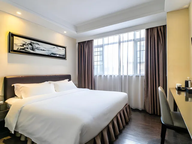 Superior, Queen Bed, INSAIL HOTEL Guangzhou Beijing Road Pedestrian Street 2/4