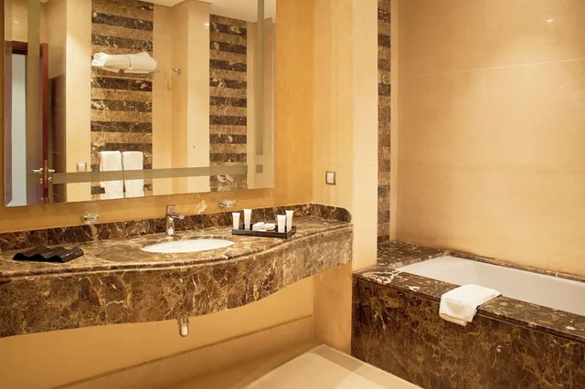 غرفة سوبيريور بسريرين منفصلين بإطلالة على البحر، Tolip Resort El Galala Hills 4/4