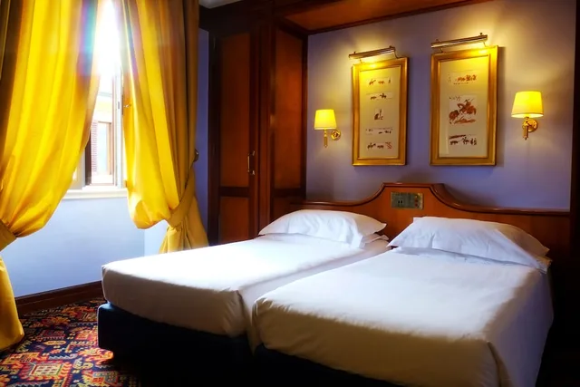 Classic, King Bed, Albani Firenze 2/6