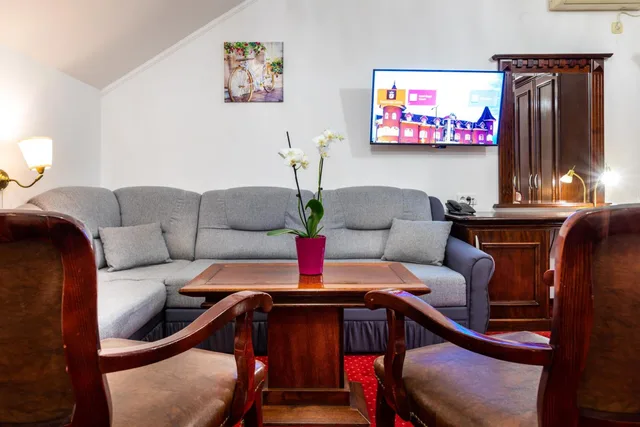Vila Royal Crown، Subotica 27/50