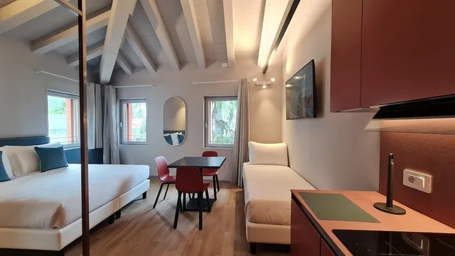 شقة بسريرين كوين بغرفة نوم واحدة في الملحق، Venice Michelangelo Hotel 9/10