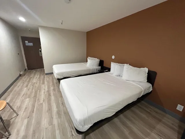 2 Full Beds - Non-Smoking, Kitchen، Studio6 Suites Cameron Park, CA - Folsom 1/5