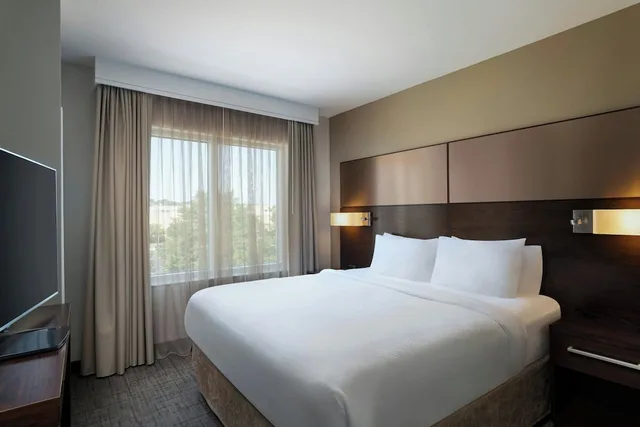 Studio, King Bed, Sofa, RESIDENCE INN BY MARRIOTT OMAHA AKSARBEN VILLAGE 1/10