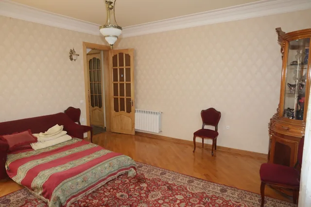 غرفة عائلية بسرير مزدوج وسريرين منفصلين، Guest House Caucasus 1/2