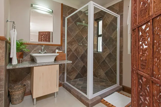 غرفة قياسية بسرير كوين بإطلالة على الحديقة، Whale Away Guest House 6/6