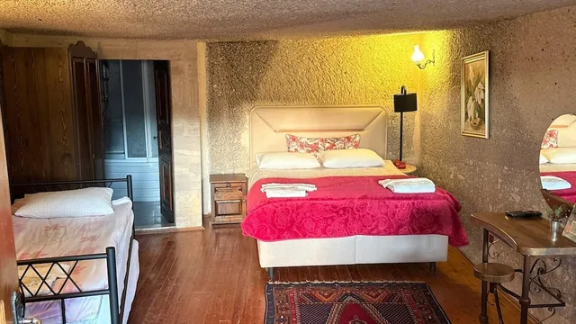 Cave, Deluxe, Family, 1 Double and 1 Single Bed, Terrace، Nature Park Cave Hotel 7/10