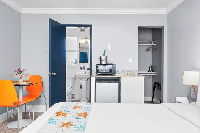 غرفة بسرير كوين، Hollywood Beach Suites Hostel Hotel 6/7