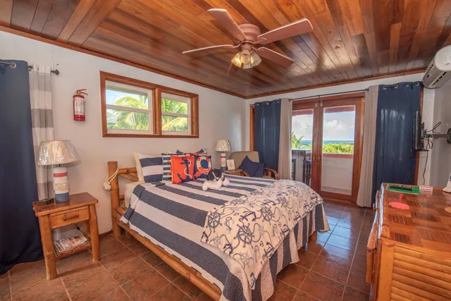 1 Bedroom, Honeymoon, Reef, Studio, King Bed, Sea View، Bella Vista Guesthouse Cabins 1/7