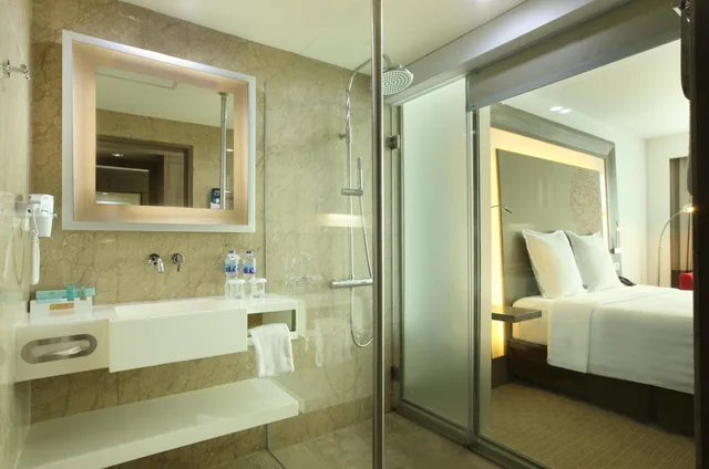 Executive, Double Bed, Novotel Jakarta Gajah Mada 9/9