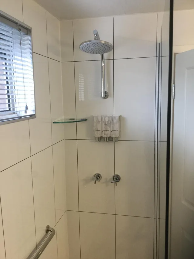 غرفة ديلوكس بسريرين كوين، Albury Townhouse Motel 3/3
