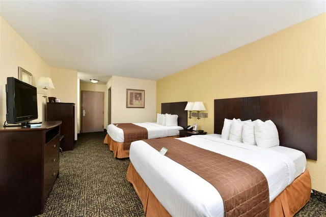غرفة بسريرين كوين، Best Western Inn Elyria 5/7