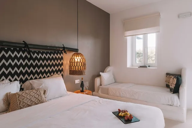 1 Bedroom, Friends and Family, Family, Double Bed, Sofa، My Mykono Boutique by Mr and Mrs White 3/10