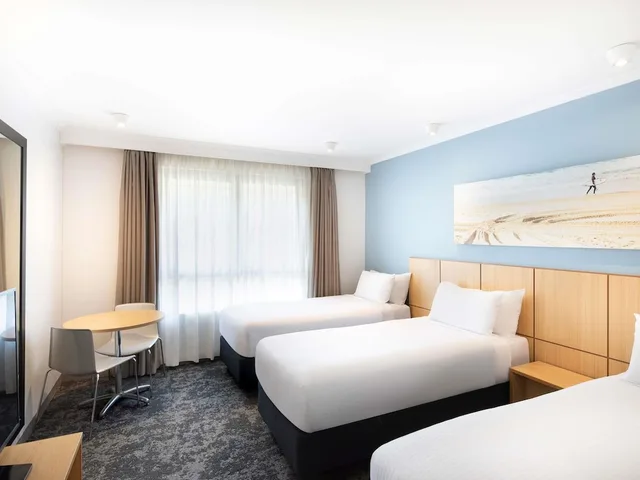 غرفة قياسية ثلاثية بثلاثة أسرّة، Mercure Sydney Manly Warringah 2/6